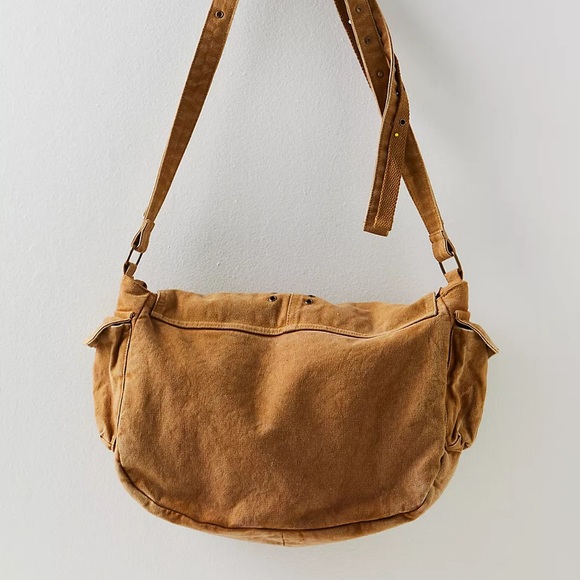 NEW Free People Zevon Distressed Messenger Bag - Picture 3 of 16